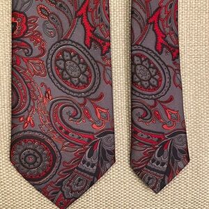 Gino Resillio Italian Neckwear vintage Italian silk paisley tie, grey & red